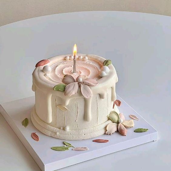 zzhangjingyi's tweet photo. 生日快乐宝贝！愿你在新的一岁里，健康快乐，心想事成，天天都有好心情！I hope today is filled with an abundance of joy, love, and delicious treats all around. May everything you wish for come true soon, and may you shine even brighter. Happy birthday again, prettiest jiejie! 🎉🎂🤍 https://t.co/u6WRNGWOIO