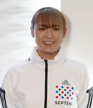 AvispaF's tweet photo. 9/1(日)19:00kick off
#ヴィッセル神戸 戦

フェンシング競技 #福島史帆実 選手が来場決定！！
#宗像市 出身！

ピッチでのご挨拶、ステージイベントに出演🙌

詳しくは☞https://t.co/9KY3lyVUYq

9/1(日)神戸戦チケット☞https://t.co/C35oAjqNig

#いでよ2万人
#アビスパ福岡 https://t.co/R6YGohD3Gq