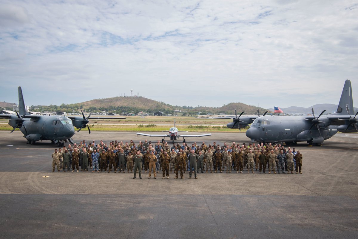 USPACOM's tweet photo. π¦πΊβπ«π·βπ΅π¬βπΊπΈ
@PACAF, @AusAirForce, @Armee_de_lair, and #PNGDefenceForce commence #PacificAngel24, enhancing interoperability supporting terrain survival and swift water personnel recovery in the #FreeAndOpenIndoPacific.
π #PapuaNewGuinea
πΈ: SMSgt DeAndre Curtiss https://t.co/A2ymUCMyAc