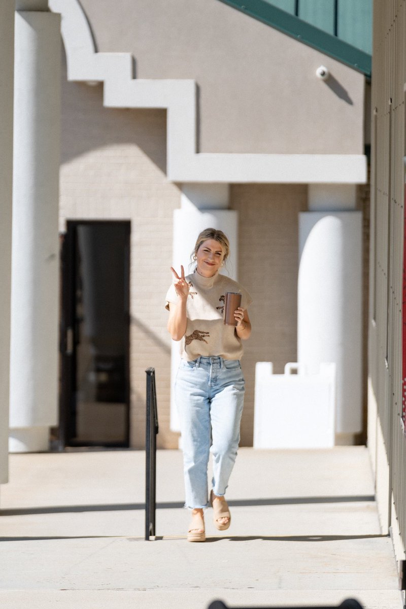 adamwest_cc's tweet image. Look ~ Think ~ Desire ~ Pursue

Whatever you look at, you think about, what you think about you desire, whatever you desire, your pursue. 

Lord let me look at things above. 
Lord let me think about things above. 
Lord let me desire things above.
Lord let me pursue things above.