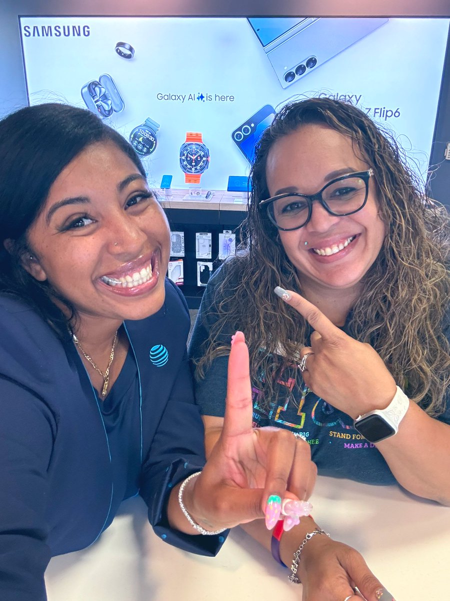 CoriintheHouse (@coriinthe) on Twitter photo Did someone say the 🐝🐝 are back together again? Time to run it UP, but now in Mundy! Welcome <a href="/LatashaBurgos/">Latasha Burgos</a> let’s make magic 🪄 happen #Hustleandgrow <a href="/MrCoreyA/">Corey Alston</a> <a href="/team_oselett/">Danielle Oselett</a> Did someone say the 🐝🐝 are back together again? Time to run it UP, but now in Mundy! Welcome <a href="/LatashaBurgos/">Latasha Burgos</a> let’s make magic 🪄 happen #Hustleandgrow <a href="/MrCoreyA/">Corey Alston</a> <a href="/team_oselett/">Danielle Oselett</a>