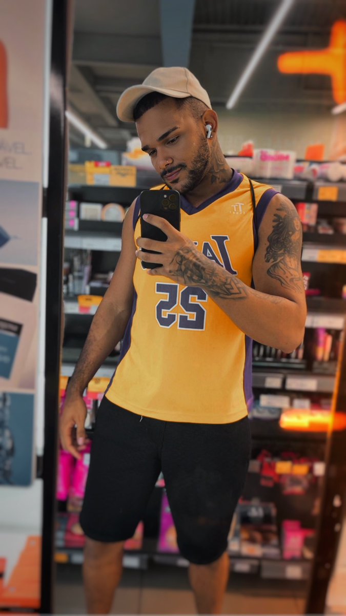 GabrielRamosfc's tweet photo. Mostra o meu bracinho pra vcs 💪🏾

@BHMachos 
@favellabh 
@planetdivulg https://t.co/Eyh7iFhy5P