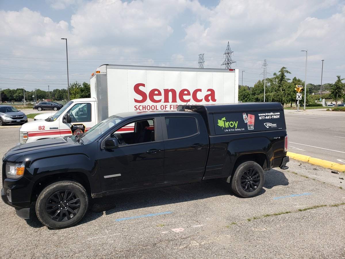 SenecaFire72 tweet media