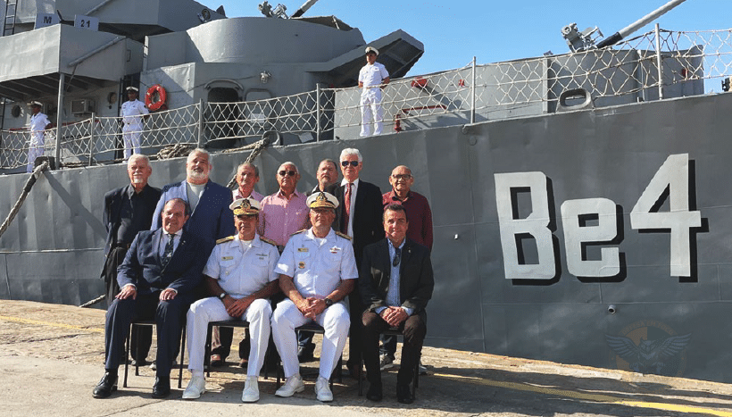 sentandoapua's tweet photo. Navio-Museu “Bauru” comemora 80 anos de história no Espaço Cultural da Marinha - Defesa em Foco - https://t.co/p15dEYJw4s

#historia #WWII #Marinha #80anos @marmilbr @defesaemfocobr https://t.co/ITOFcLpOG4