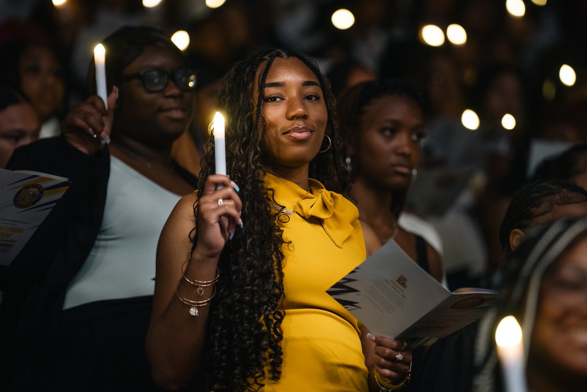 PVAMU_Pres's tweet photo. "My goal for our students and this university is not just to be excellent but to REMAIN EXCELLENT...which means we must always be striving to grow into the best versions of ourselves.”
Freshman Lighting and Pinning Ceremony  
Class of 2028 @PVAMU 
#ExcellenceLivesHere https://t.co/NkJ8b7lwTQ