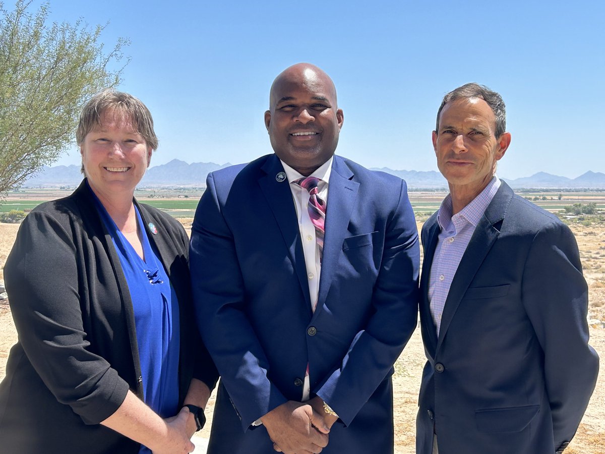 Larry Galizio, Ph.D. (@larrygalizio) on Twitter photo First visit to Palo Verde College with Superintendent President Bruce Moses & ASCCC President Cheryl Aschenbach. <a href="/ccleague/">Community College League of California</a> First visit to Palo Verde College with Superintendent President Bruce Moses & ASCCC President Cheryl Aschenbach. <a href="/ccleague/">Community College League of California</a>