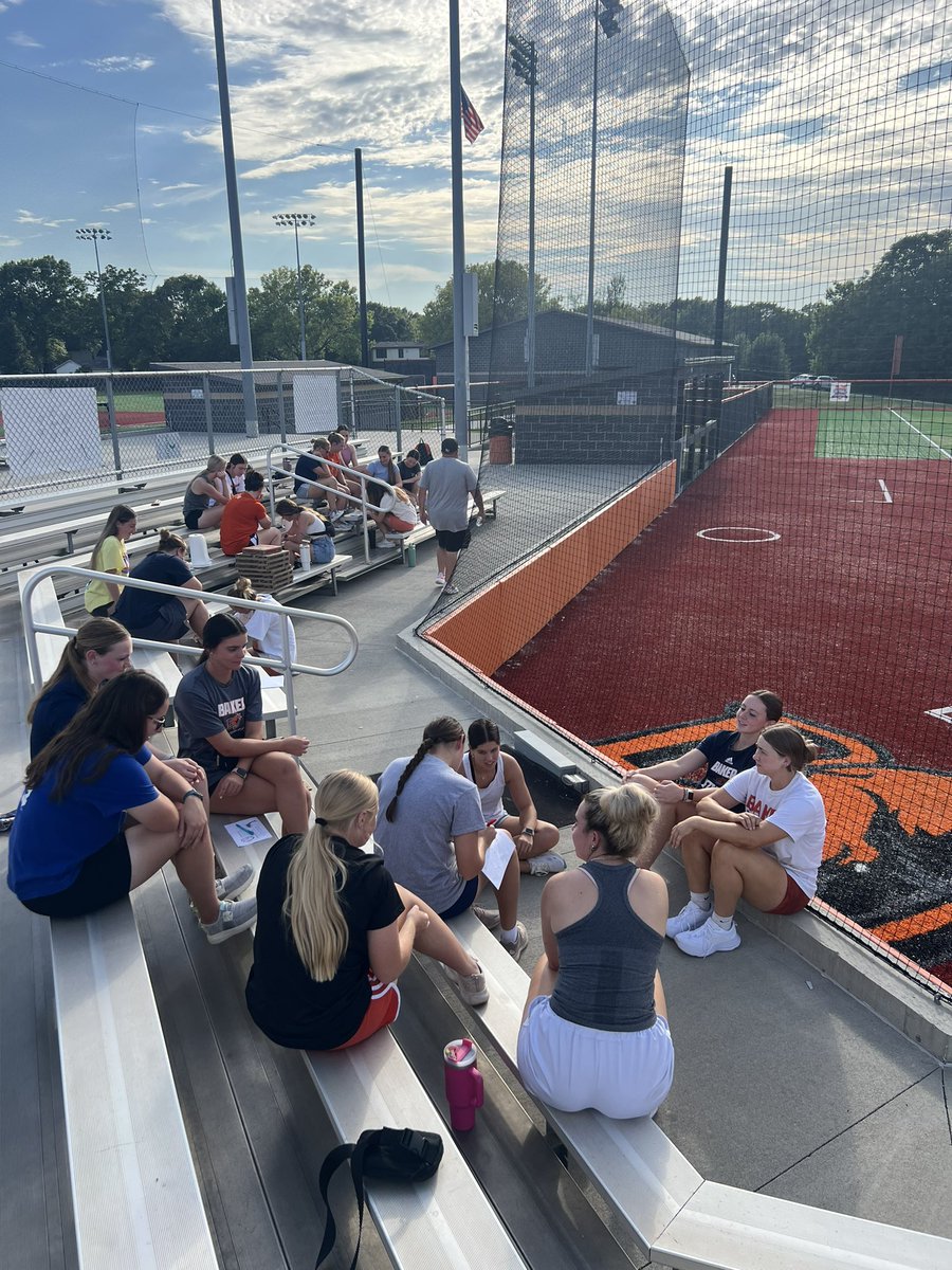 Baker University Softball tweet media