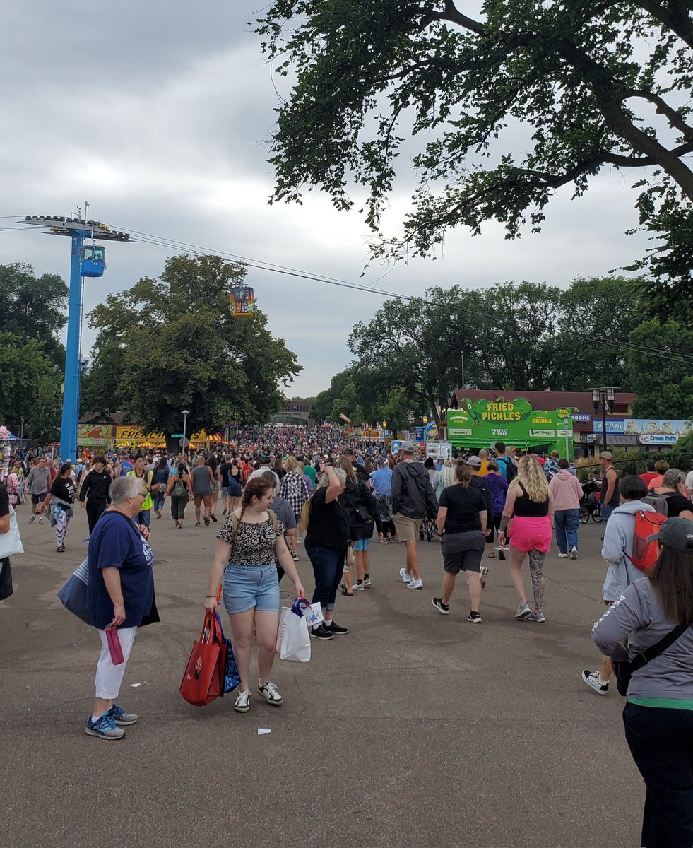 ChefSalty92's tweet photo. Haven't gone to the State fair in 6 years. Fun experience with good food and friends, don't cha know! https://t.co/43LAhu3OQL