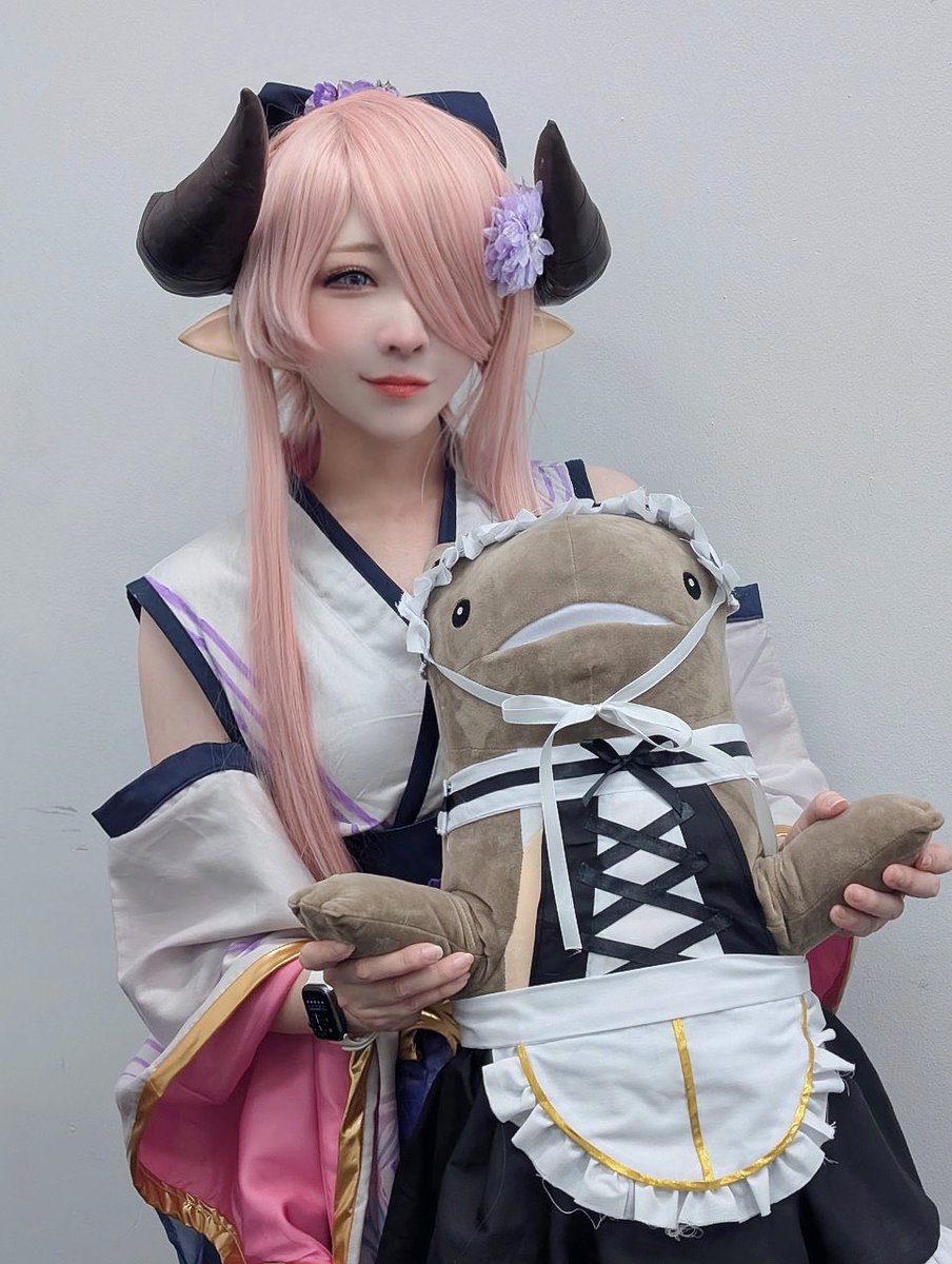 mmm_mii_'s tweet image. AniEx 誠にありがとうございました✨️
人生初めてのタイ🇹🇭
タイのグラブルレイヤーさんも歓迎して下さり、今回のイベントを通して皆さんのたくさんの愛を頂きました🫶💕
本当に本当にありがとう。
お返しできるように、これからも活動がんばります！！！