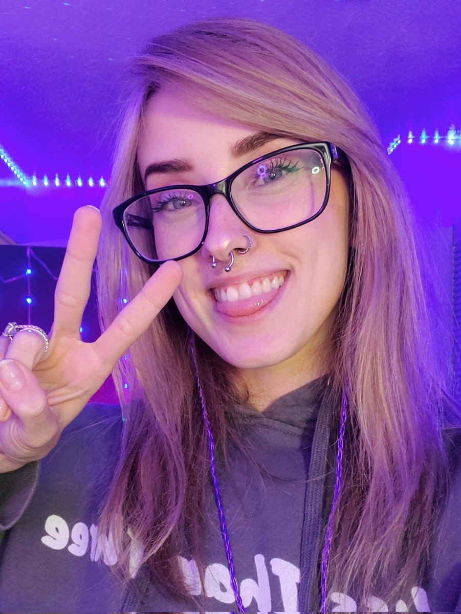 oh hey it's me again !! 💜
ttv/stratefy ♡