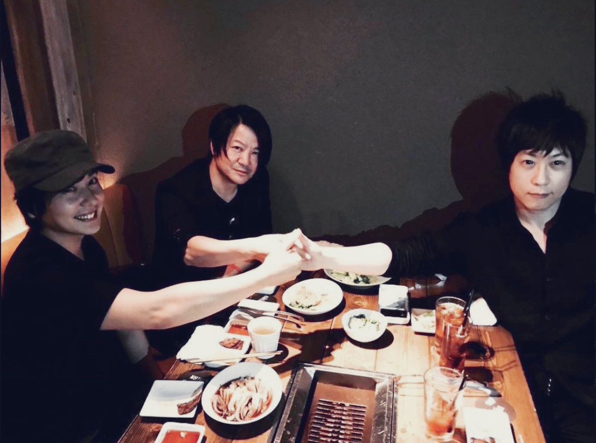 fp_Yamaryu's tweet photo. 台湾ライブ。

 #GLAY さん
#MAYDAY と。

6年目の約束。
声が出なくて歌うことを諦めかけていた時に
「いつか必ずステージで3人で歌おう」
とTERUさんと阿信が約束してくれました。

実は半年後にそのライブをセッティングしてくれていたのですが、まだ声もでずか叶わない夢に、、、。

それから6年かかってしまいましたが、
1日も諦めずにこれたのは
支えてくれた先輩と、ファンのみなさんのサポートです。

ありがとうございました！！！