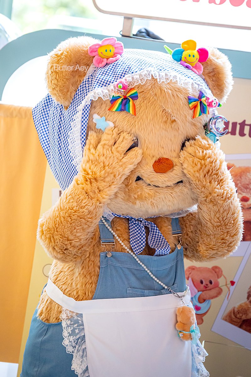 ButterAey's tweet photo. ��มื่อเช้ามีคนในด้อนน้องเนย (ของแท้ 40K 😂😂) ถามหารูปยัยน้องใส่เอี๊ยมตัวนี้  ขอรีรันสักครั้งนะคะ  ชอบเป็นพิเศษเพราะเราได้ถ่ายรูปคู่กัน  🫶❤️🫶

#Butterbear  #ด้อมน้องเนย #ButterAey https://t.co/jFMOtEGCzr