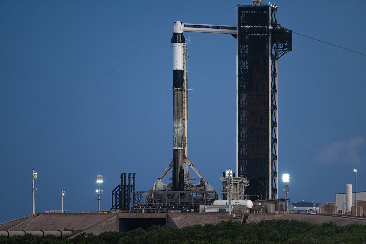 ThisIsEthanWu's tweet image. Milestones of SpaceX (8/8):
2024-08-27 #PolarisDawn (delayed) is the first mission of the #PolarisProgram by the #Falcon9 and #Dragon.Dawn will attempt an innovative #Spacewalk and test #SpaceX&apos;s #SpaceSuit capabilities beyond low #Earth orbit, paving the way for more complex…