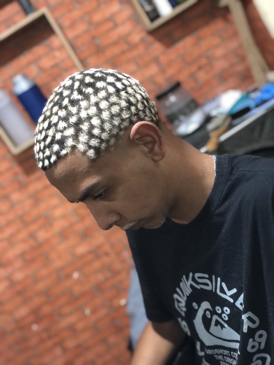 CJ2733's tweet photo. Parabéns pra mim, obrigado Deus por toda glória dada até aqui, nada a pedir, somente a agradecer❤️🥰🎉🎉🎂 https://t.co/fRgAmBviUu