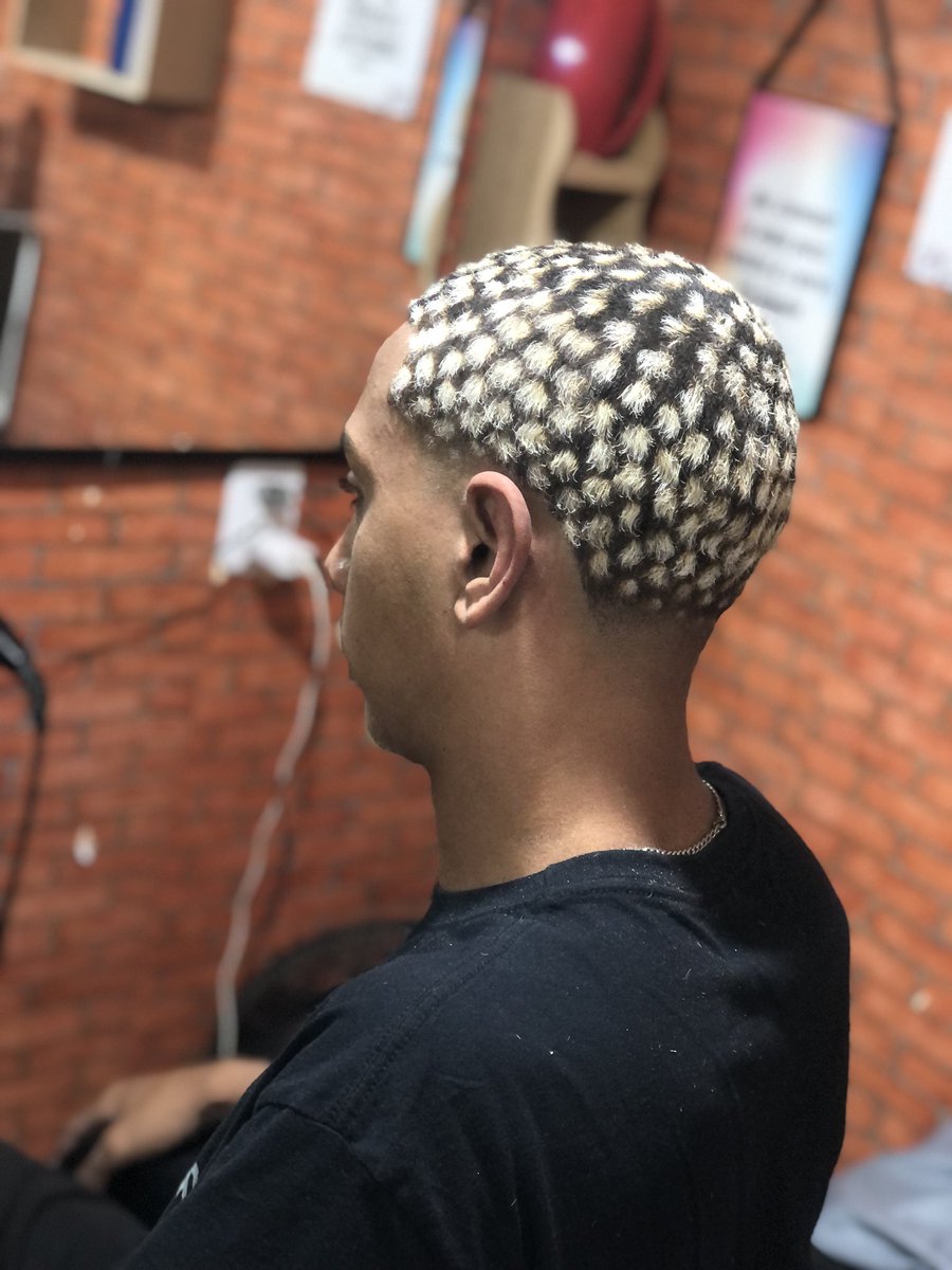 CJ2733's tweet photo. Parabéns pra mim, obrigado Deus por toda glória dada até aqui, nada a pedir, somente a agradecer❤️🥰🎉🎉🎂 https://t.co/fRgAmBviUu