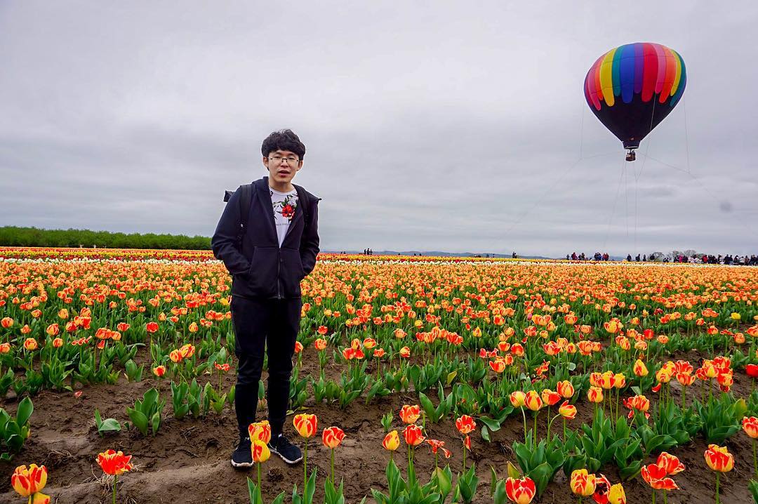 ppKung8479's tweet photo. The dark me amongst colored lives
.
.
.  #แคปชั่น #แคปชั่นเด็ด #แคปชั่นเหนื่อย #แคปชั่นเศร้า #แคปชั่นโสด #หาเพื่อนคุย #หาเพื่อนเที่ยว #โสดมาก #โสดเกินปุ้ยมุ้ย #โสดหาแฟน #โสดจีบได้ #ข้อคิดดีๆ #เพื่อนคุย #กรุงเทพฯ #กรุงเทพธุรกิจ https://t.co/qaoosSQsFJ