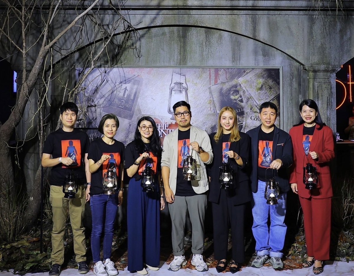 around_ent's tweet image. ไทยทำถึง!!! นิทรรศการระดับโลกสุดหลอนกับเรื่องราวสุดสยองขวัญของจักรวาล “The Conjuring”

อ่านข่าวเพิ่มเติม
📍facebook.com/share/p/1esTPr…

#ConjuringTourTH 
#TheConjuringUniverseTour #FOUNDYOU

สำหรับแฟนๆ ที่สนใจเรื่องราวสุดเร้นลับกับนิทรรศการแนวใหม่เหนือจิตนาการ สามารถเข้าชม "The