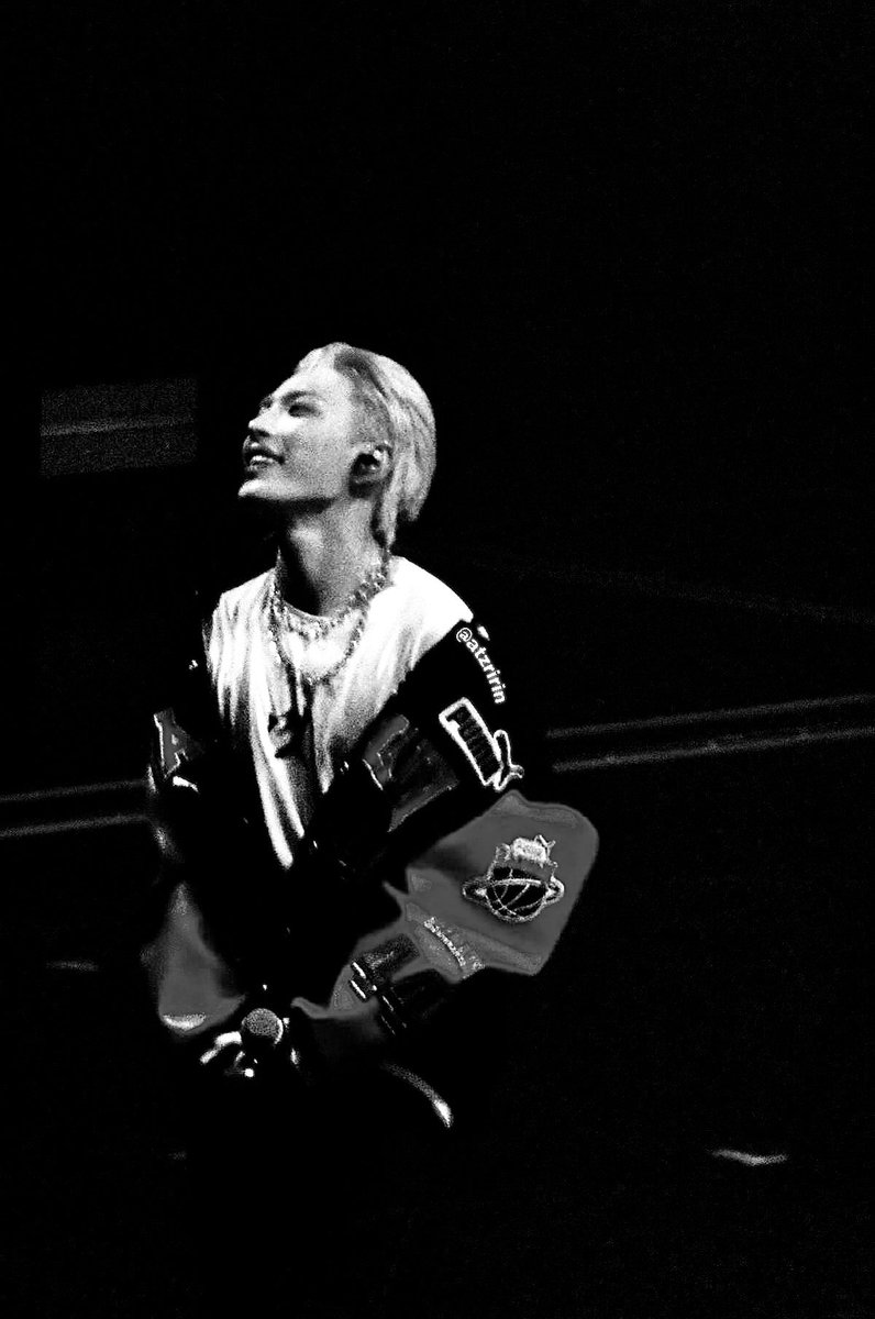 𝓥 𝙴 𝙻 𝚅 𝙴 𝚃 ╱ 𝚁 𝚄 𝓘 𝙽 tweet media