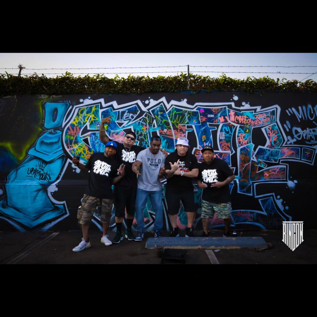 microphonebless's tweet photo. #ElementsOfHipHop show βΌοΈ
Represent π€π€
#GraffitiOnTheWall
Mic Bles X Graff Roots https://t.co/G7GEQON9Sd