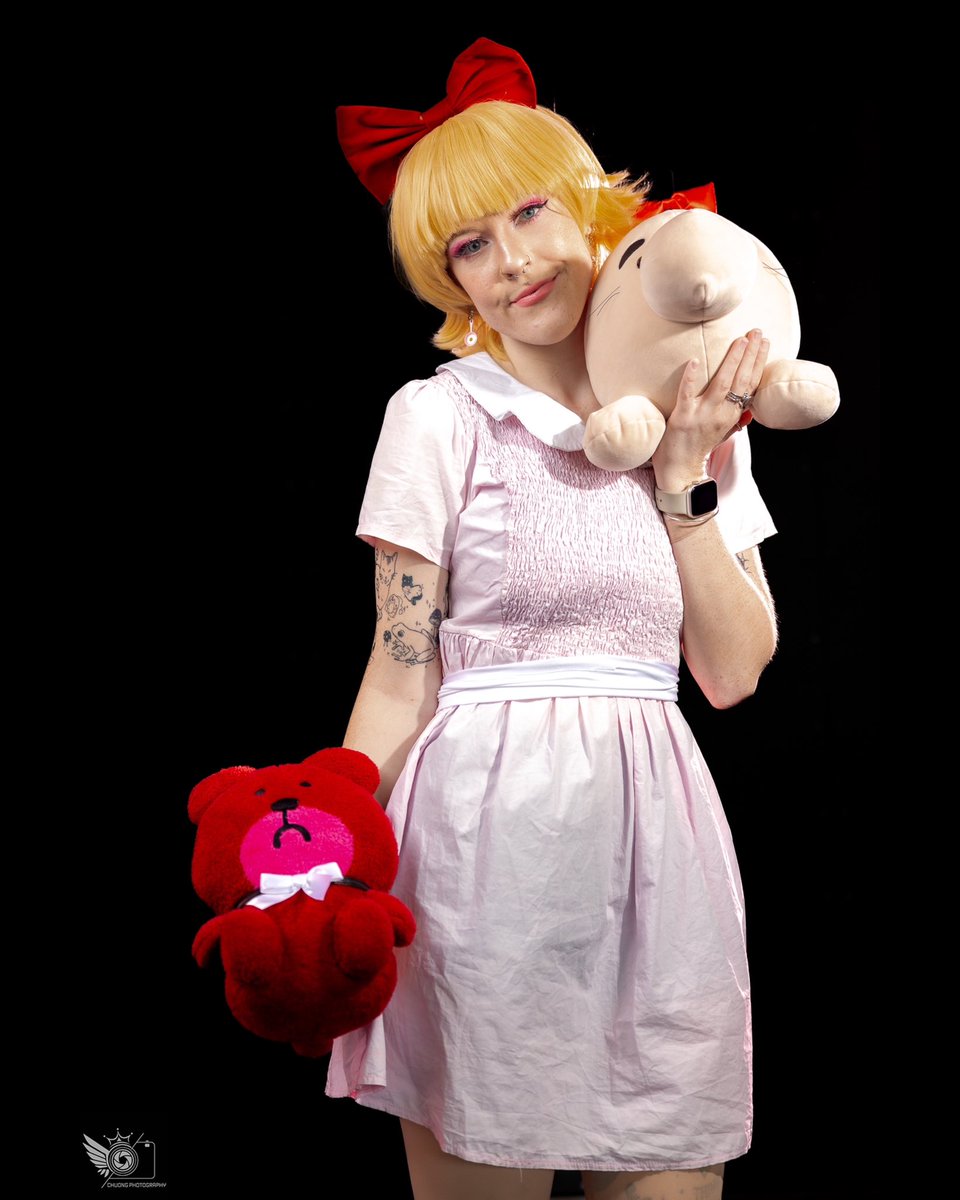 It’s the 30th anniversary of Earthbound, so here’s some Paula cosplay photos to celebrate ✨

Happy birthday Earthbound, you’ll forever be my favourite game 🩷

Photographer: <a href="/kevz_chuong/">Kevin Chuong</a> 

#earthbound #motherseries #MOTHER2 #MOTHER2_30th #EarthBoundcosplay