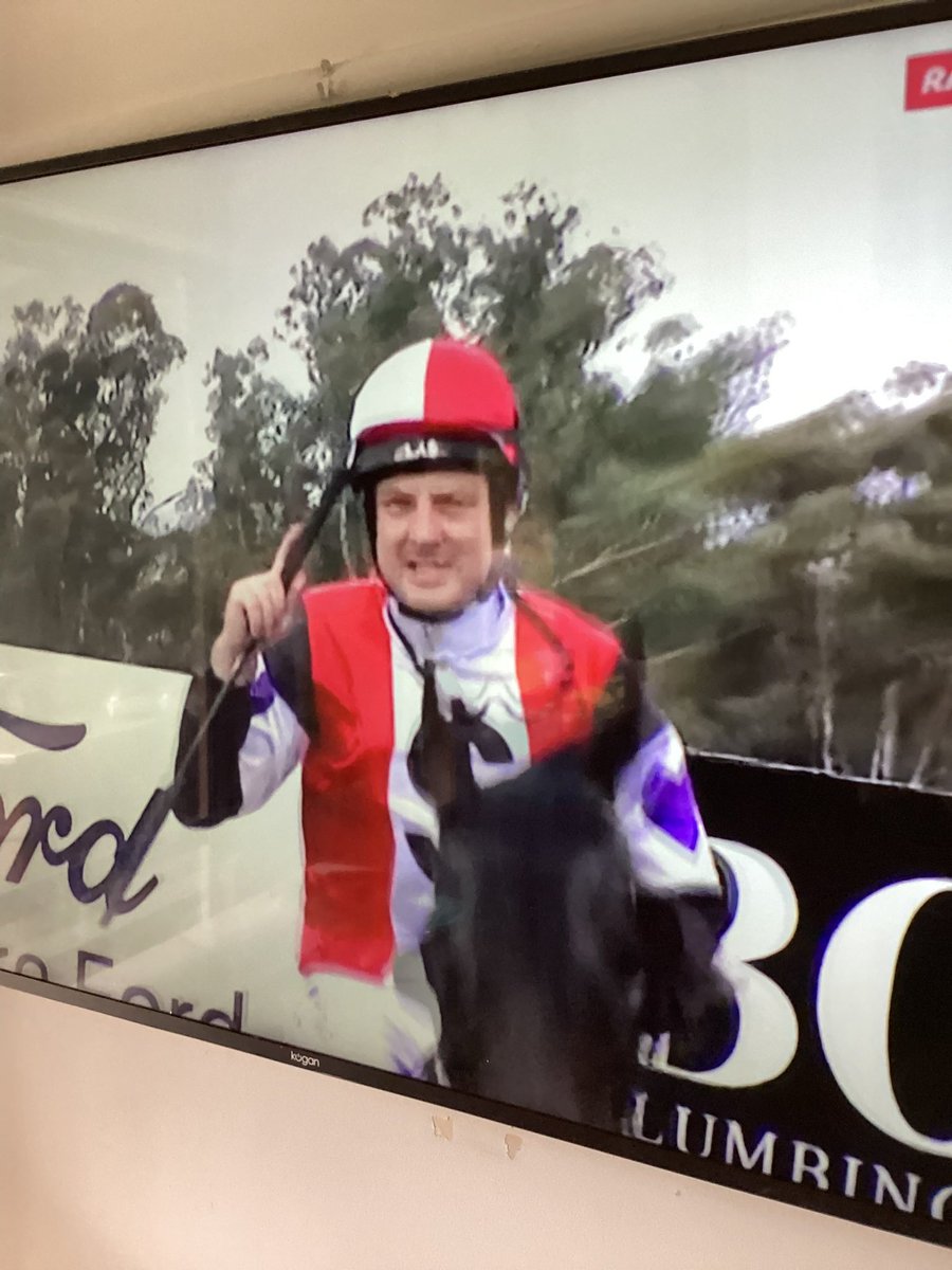 SharonSmoney's tweet photo. Barrington Manor wins again 
My home bred boy 
On my late husband’s heavenly birthday makes it even more special 
💜🥰💕🐎🐎
Thank you Jason Warren racing and Jason Maskiell 
@WarrenRacing https://t.co/sTDRaVYuGK