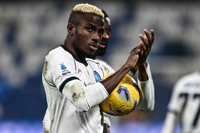 marcoconterio's tweet image. 🚨 #DeadlineWeek 

🔵 Victor Osimhen non ha ancora accettato l'offerta dell'#AlHilal e attende una chiamata dall'Europa. 

Il #Chelsea sta lavorando per presentare un'offerta  per il #Napoli dopo la chiusura per Lukaku ma è difficile (per adesso) arrivare alle richieste di ADL