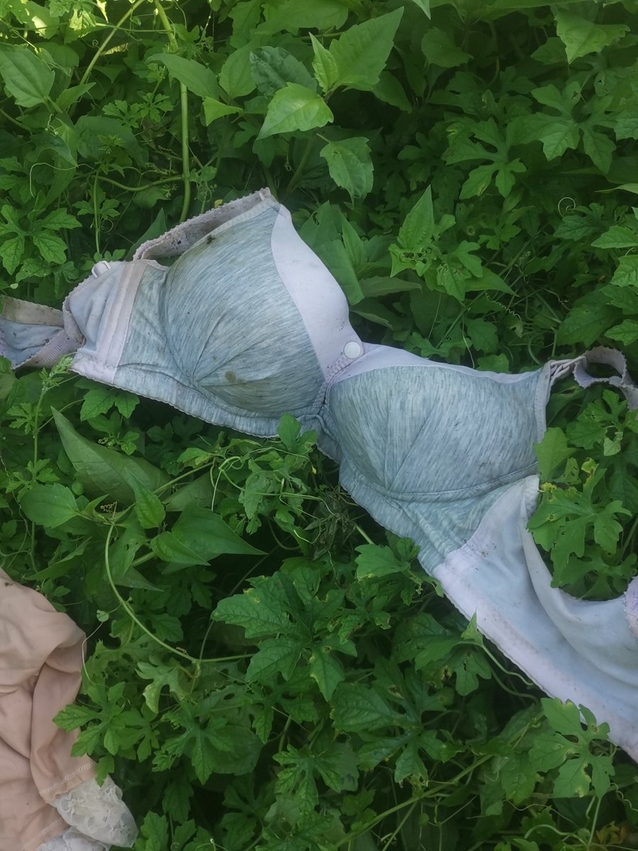 จะเอาสีดำไปวาง...แต่ดันเจอ..เค้ามียุ่แล้ว.  #กบินทร์บุรี