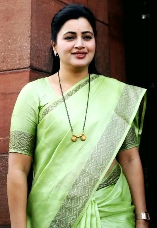 HinduismTherapy's tweet image. 3 बीवी, 15 बच्चे पैदा करेंगे, हमारी सब्सिडी पर पलेंगे, इन सबको चिन्हित करके बाहर निकालो, और जल्द से जल्द जनसंख्या नियंत्रण कानून लागू करो, आप सब सहमत हैं तो रिट्वीट कर Yes लिखकर अधिक से अधिक समर्थन फालो करे🙏