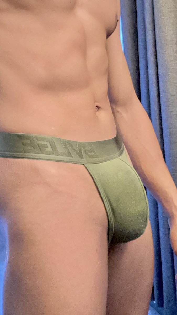 voopee's tweet photo. 🍆🍆🍆 or 🍑🍑🍑
😋😋😋
#thongs #jocks #asianfun #chill #fun #b2ld #sydney #SupportLocal https://t.co/pl9b9cypyx