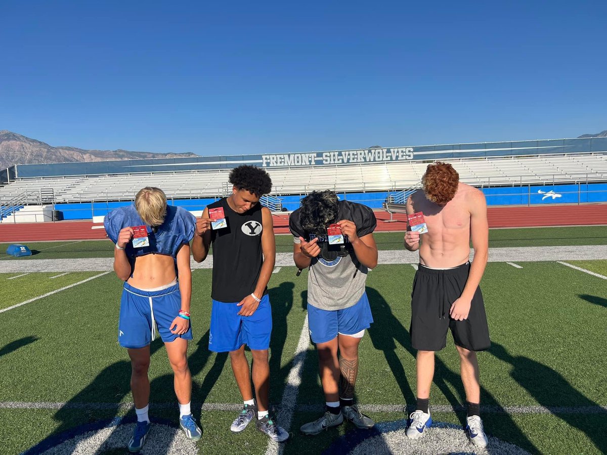 Fremont Football (@fremont_wolves) on Twitter photo Players of the Week! <a href="/THEfremonthigh/">Fremont High School</a>
Players of the week!
Freshman-Ryan Connell & Kenden Green
Sophs-Aisa Tuatagaloa & Kuso Selevae
JV-Kasen Pearson & Landon Palmer
Varsity-Cam Graves, Manase Tuatagaloa, Kam Wolff & Salesi Moa
Go Silverwolves! Players of the Week! <a href="/THEfremonthigh/">Fremont High School</a>
Players of the week!
Freshman-Ryan Connell & Kenden Green
Sophs-Aisa Tuatagaloa & Kuso Selevae
JV-Kasen Pearson & Landon Palmer
Varsity-Cam Graves, Manase Tuatagaloa, Kam Wolff & Salesi Moa
Go Silverwolves!