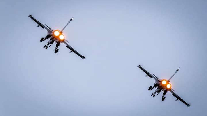 RafaleFan's tweet image. Démonstration sunset des #Rafale M au meeting des hauts de France.
Omnirole-rafale.com 
📸 Antoine Rbr