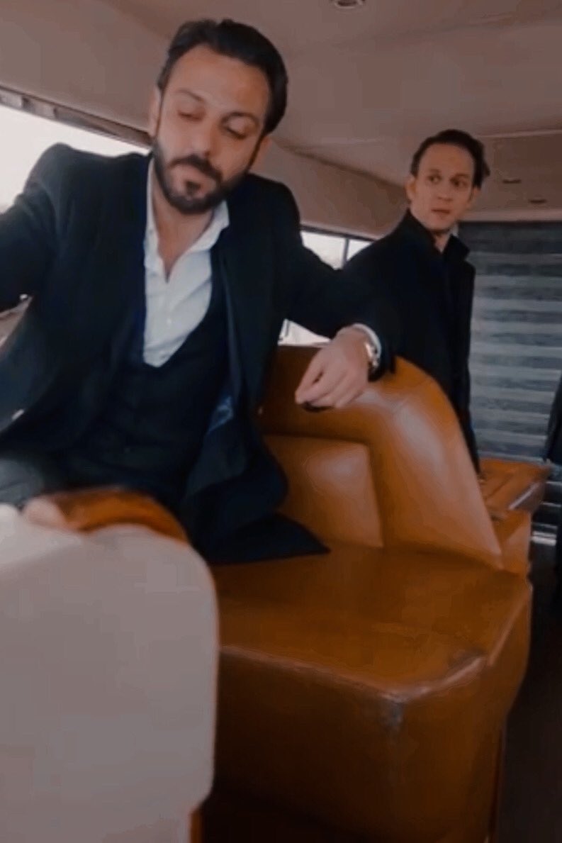 varselthinker's tweet photo. [ #varsel #çukur ] 02.24 https://t.co/jSwX8okQY5