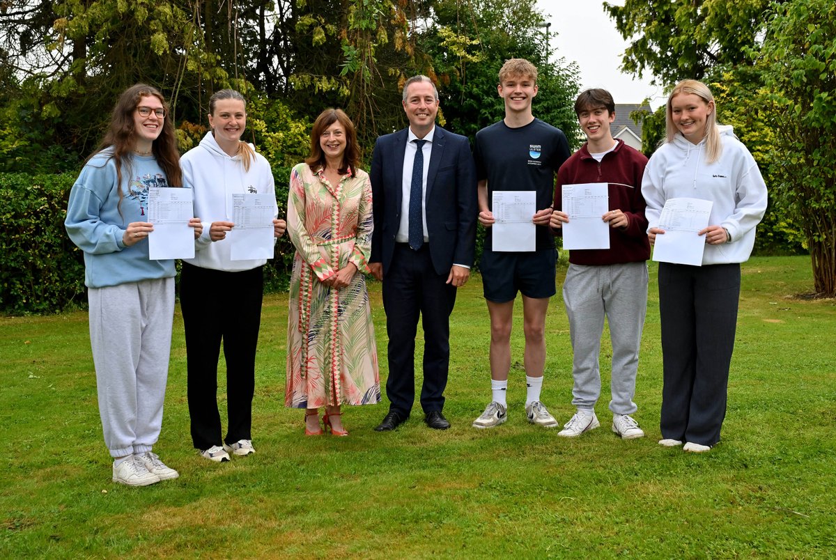 Education_NI's tweet photo. Education Minister @paulgivan has congratulated young people receiving their BTEC, AS and A level examination results today.

The Minister also met with students at @belfasthighsch1 and spoke to them about their results and their plans for the future.

Read more – https://t.co/qtBFriVcsZ