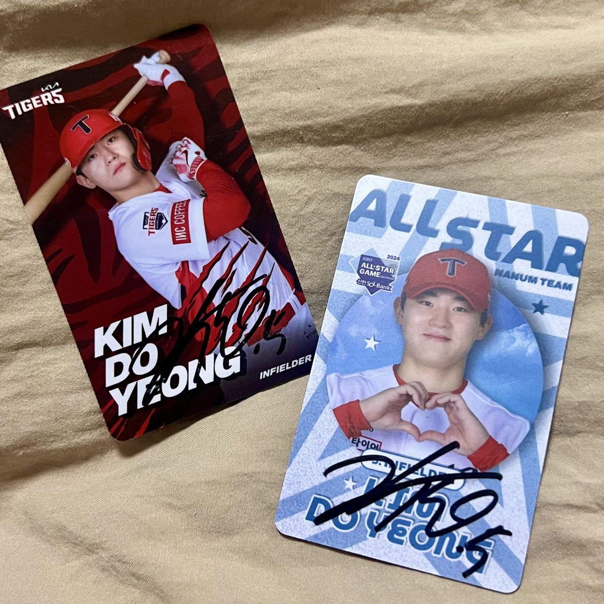 김도영 역대 9번째 및 최연소, 최소 경기 30-30 달성 기념!

알티 추첨 두분께 김도영 친필 싸인 포카 한장씩 보내드릴게요❤️

오직 갸빠 한정!!