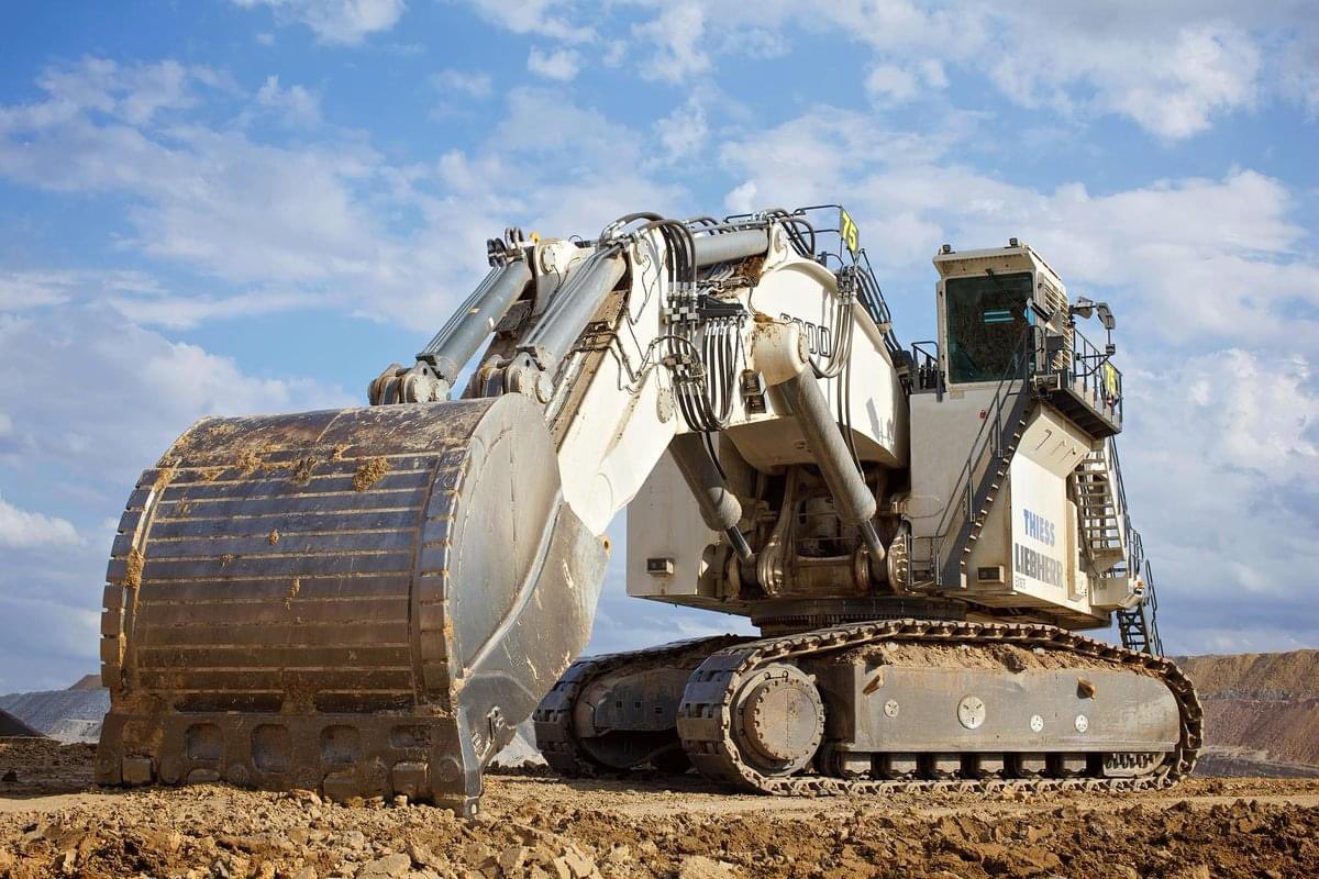 Up Close and Personal with Liebherr’s 9800 : Digger Man Blog 

earthmoversmagazine.co.uk/digger-man/vie…

#australia #bigdiggers #colmar #diggermanblog #diggers #earthmovers #excavators #heavymachinery #liebherr #mining