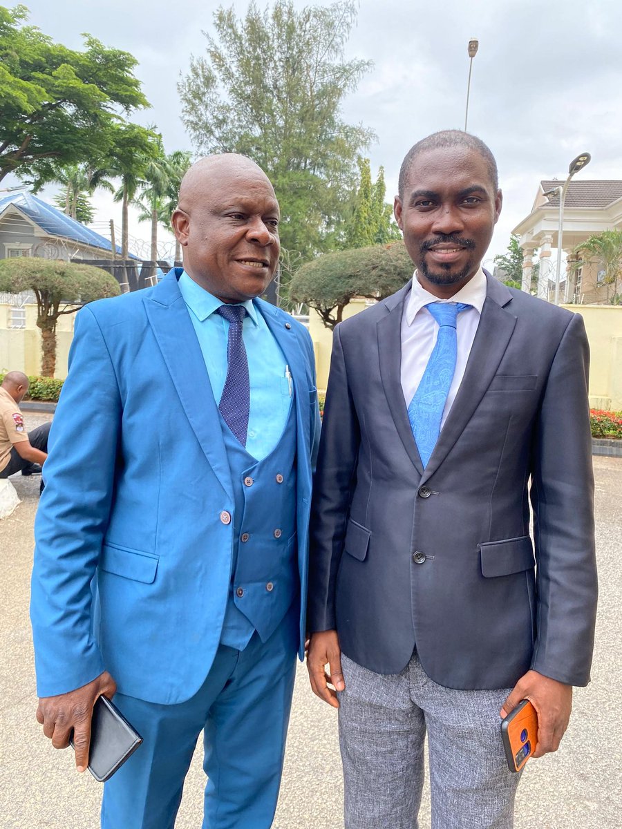 officialadsc's tweet image. Thank you to our amazing Director of Training and Vice President of FemyWalsh Limited, owners of @souqnewstv @souqpidgin Dr. Idahosa Osamhanzw, our BDOM #AdeyinkaMichaelAdekoya at the Africa Development Studies Center.

#WorkforceExcellence #DevelopmentTraining #upnext