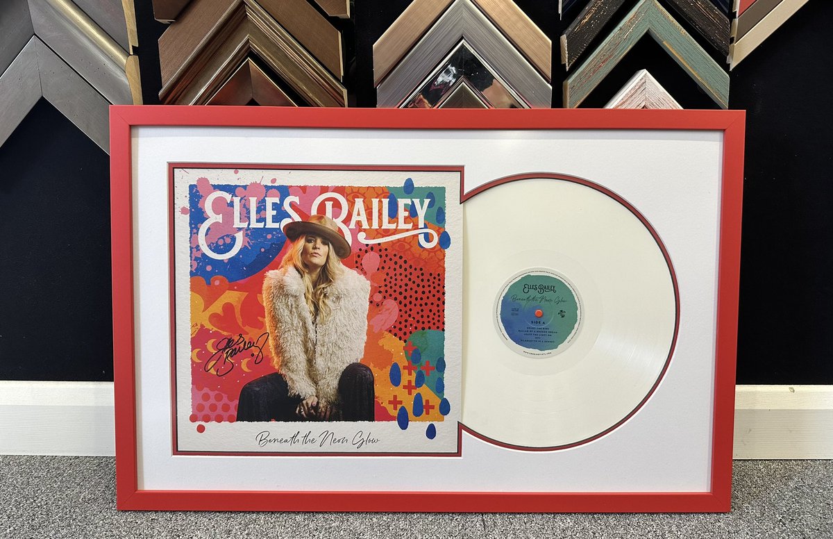 easyframeUK's tweet image. Wow, here is @EllesBailey new album ‘ Beneath The Neon Glow ‘ which will
hopefully get a top 10 chart entry. Good luck 🤘🏻
ellesbailey.tmstor.es/?lf=05514a9408…
@TMRMusicUK