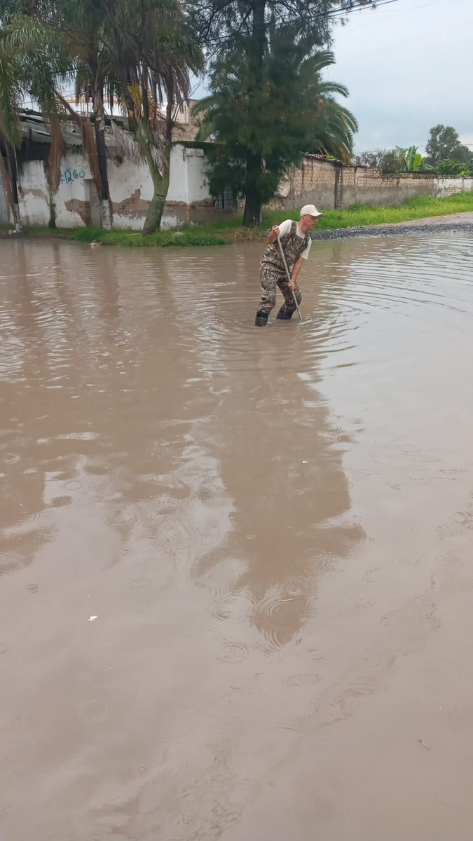 anamarthabc's tweet photo. Así una ves más en valle de la misericordia  y sus autoridades nada ni sus luces y según invirtieron 26 millones supongo en su casa @CitlalliAmaya  @PabloLemusN  @GobTlaquepaque @siapagdl  @Trafico_ZMG  @TraficoZMG_  @TVAztecaJalisco https://t.co/IKftKFwTiP