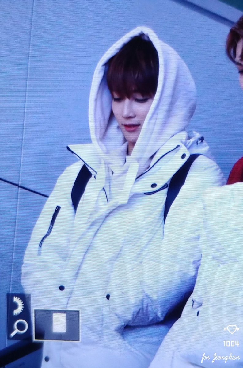 이거 완전 후드핏의 정석 .