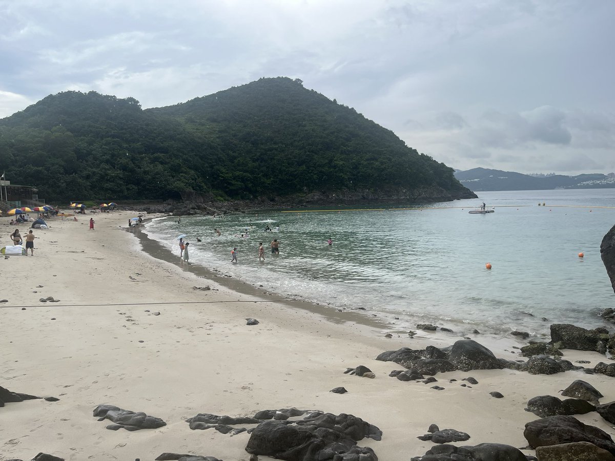 今天海边不晒，可以躺一个下午😁