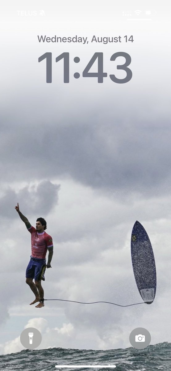 holla_g's tweet photo. Now that’s my iconic moment of #Paris2024Olympic and my cool wallpaper 😎 #GabrielMedina https://t.co/tRWox4TCA5