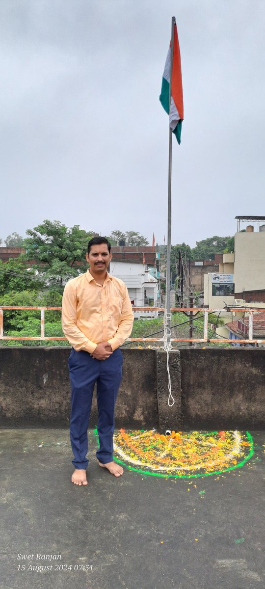 Iswetranjan's tweet photo. धन्य: अस्मि भारतत्वेन ।।
भारतवर्ष की स्वतंत्रता का यह सूर्य आप सभी को आलोकित करता रहे, ऐसी मङ्गलकामना के साथ स्वाधीनता दिवस की शुभकामनाएं।🇮🇳
#वन्दे_मातरम्
#स्वतंत्रता_दिवस
#IndependenceDay2024 https://t.co/ljpbBXqQmp