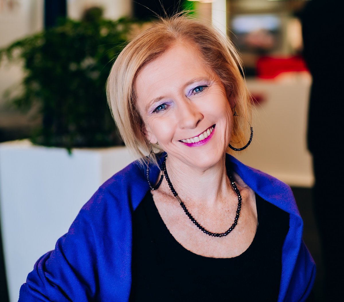 Chartered Institute of #Logistics and #Transport: South Africa empowers women in logistics,  transport and #supplychain with upcoming conference ... abrbuzz.co.za/mobility/24588…