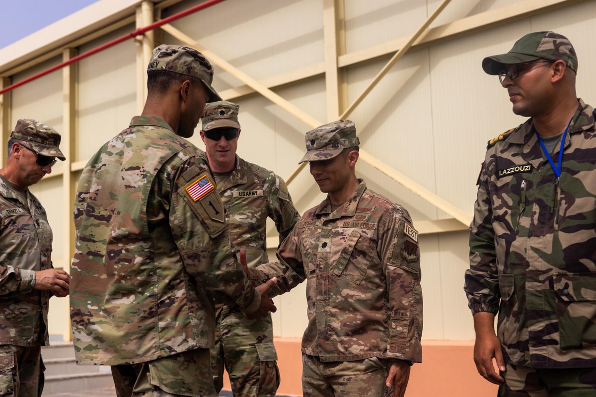 USArmyEURAF's tweet image. During #ArcaneThunder 24, @SETAF_Africa's CG, MG. Andrew Gainey, met w/ Col. Maj. Mohsine Bensdira, w/ the Moroccan Royal Armed Forces, &amp;amp; other leaders in Morocco

300 service members from the 🇺🇸 🇲🇦 🇬🇧 &amp;amp; 🇩🇪 are taking part in Exercise Arcane Thunder 24

#MakingaDifference