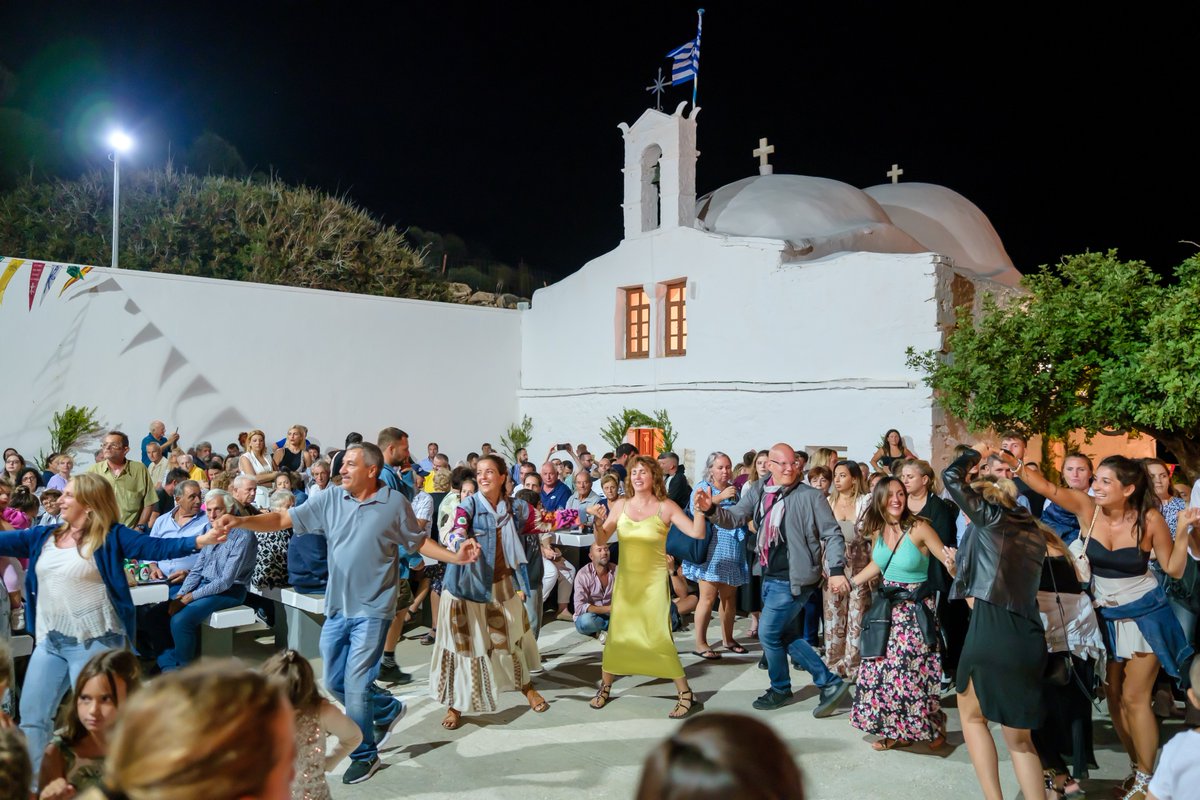 Ready to dance your way into the heart of Greek traditions? Every August 15th, the country turns into a dazzling display of music, feasts and festivities! Dive in &amp; experience the vibrant culture like never before! ©️ Sofikitis

💃 visitgreece.gr/inspirations/f…

#visitgreece