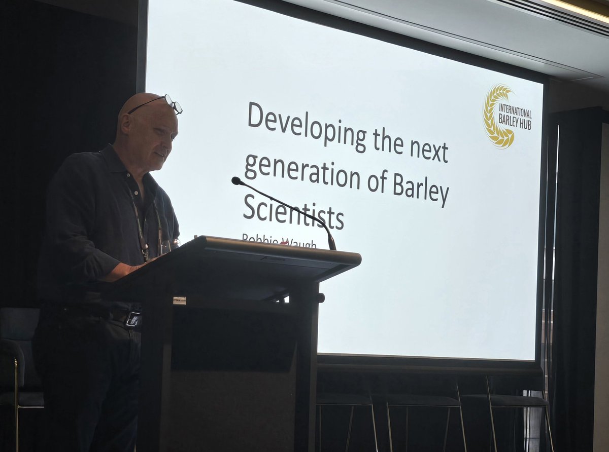 abts2024 (@abts_2024) on Twitter photo Prof. Robbie Waugh developing the next generation of barley scientists
#ABTS2024 #barley
<a href="/IntBarleyHub/">International Barley Hub</a> Prof. Robbie Waugh developing the next generation of barley scientists
#ABTS2024 #barley
<a href="/IntBarleyHub/">International Barley Hub</a>