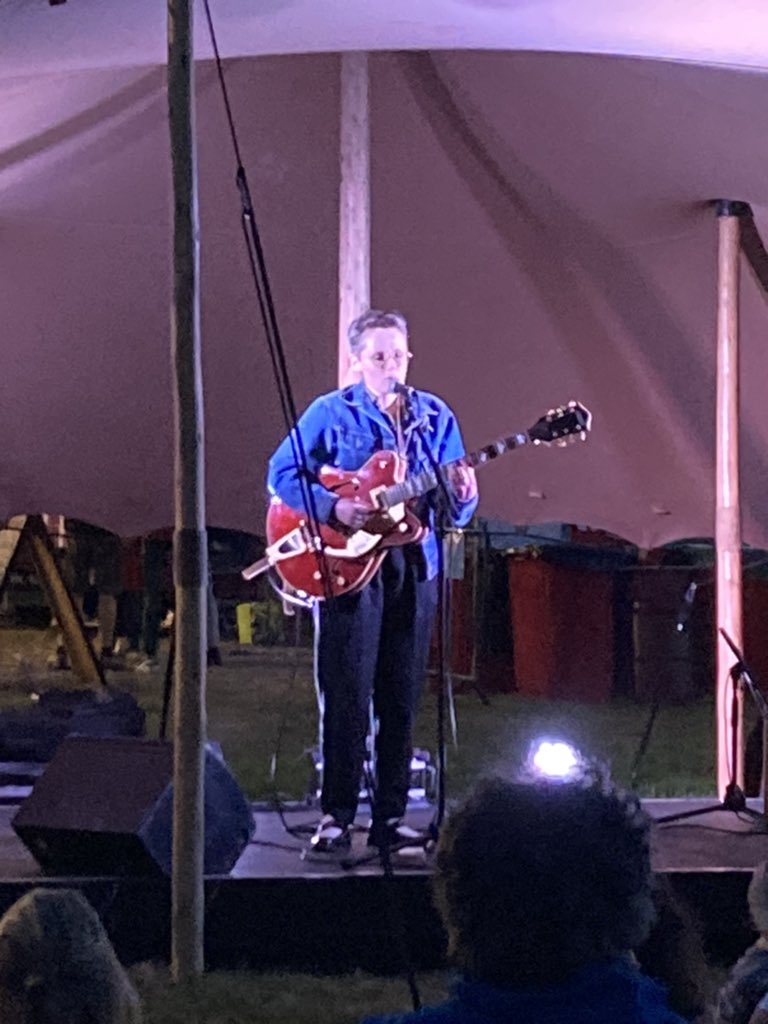 KrasnyiDJW's tweet photo. Fantastic last night in the @GreenManFest Settlement with Water Pistol, @niawynmusic, @MurderClubuk and the life affirming @TaraBandito followed by my first ever silent disco. #notenoughsleep https://t.co/tvP3F29W9k