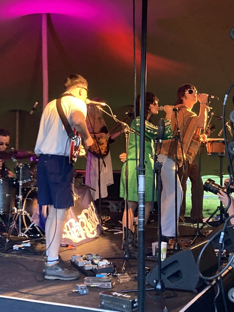 KrasnyiDJW's tweet photo. Fantastic last night in the @GreenManFest Settlement with Water Pistol, @niawynmusic, @MurderClubuk and the life affirming @TaraBandito followed by my first ever silent disco. #notenoughsleep https://t.co/tvP3F29W9k