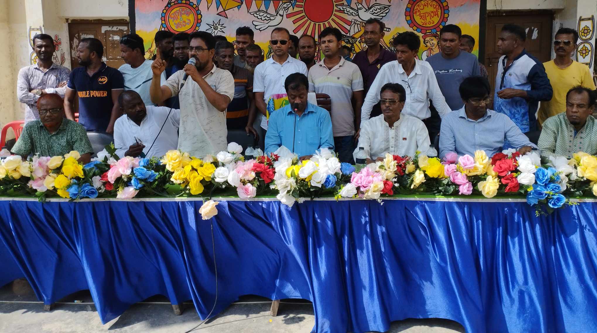 নড়াইলে চলমান সহিংসতার ও নৈরাজ্যের প্রতিবাদে যুবদলের অবস্থান কর্মসূচি অনুষ্টিত