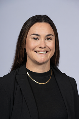 Confirmed with Northern Illinois that assistant coach Hannah Clark is being retained on staff under new head coach Kathryn Gleason.

Clark, who was hired in October 2023, played collegiately at Eastern Kentucky and overseas in Italy and the Netherlands.